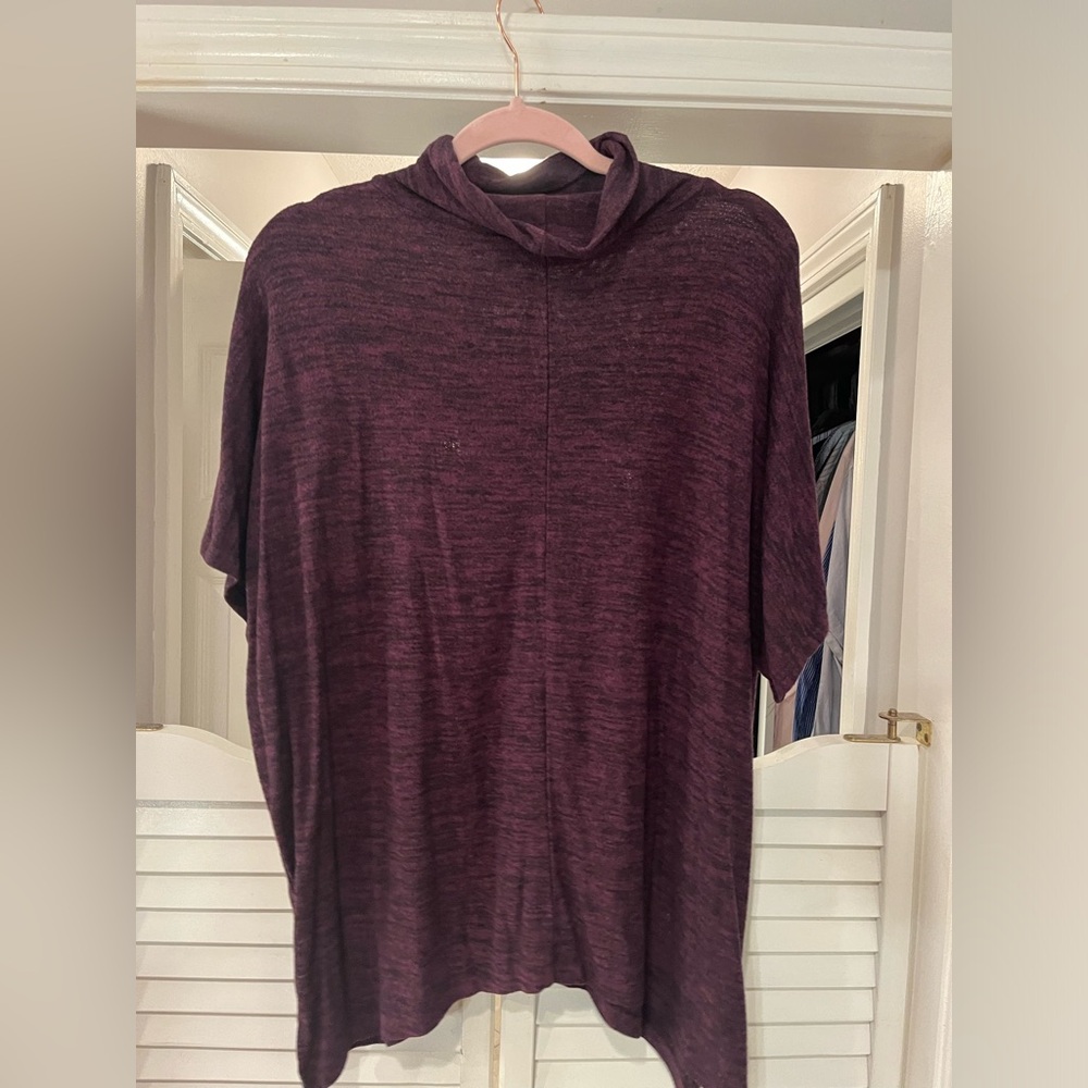 Apt 9 turtle neck shirt